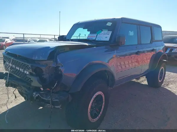 1FMEE5DP6PLB77006 2023 FORD BRONCO - Image 2
