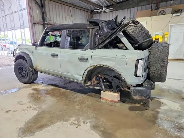 1FMEE5DP7PLB10639 2023 FORD BRONCO - Image 2