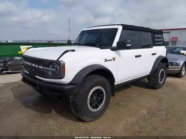 1FMEE5DP8NLB52637 2022 FORD BRONCO - Image 2