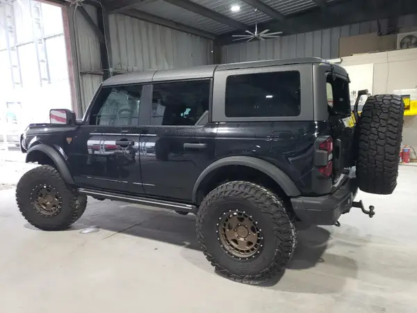 1FMEE5DP8PLB07121 2023 FORD BRONCO - Image 2