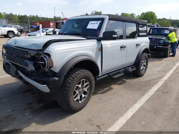 1FMEE5DP8PLB47702 2023 FORD BRONCO - Image 2