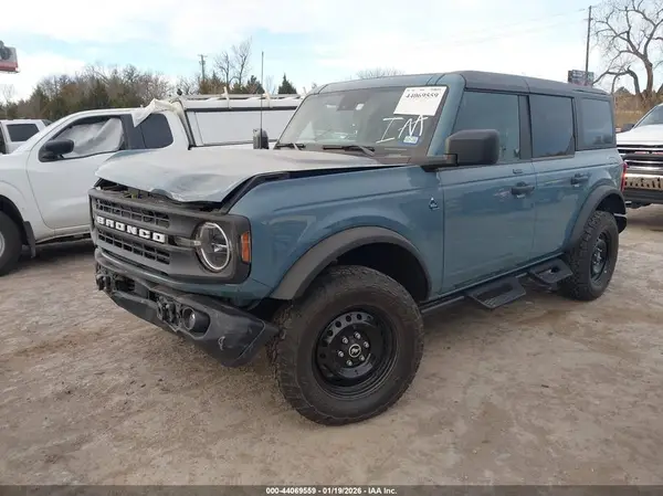 1FMEE5DP8PLC16758 2023 FORD BRONCO - Image 2