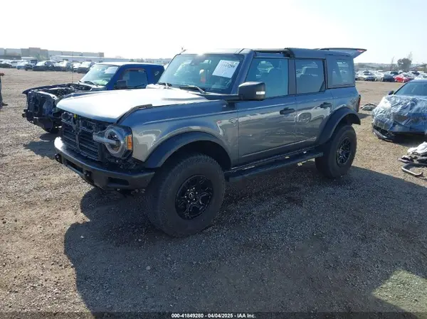 1FMEE5DP9NLB37001 2022 FORD BRONCO - Image 2