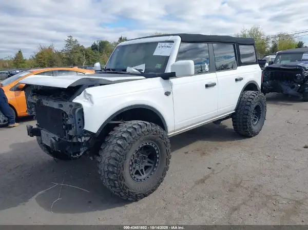 1FMEE5DPXNLB57063 2022 FORD BRONCO - Image 2