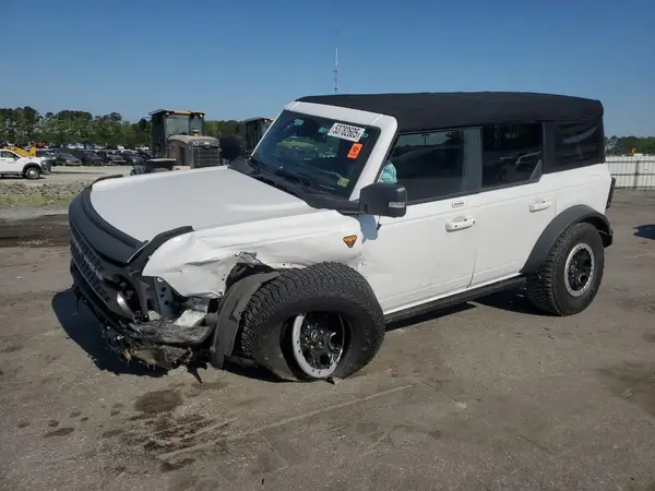 1FMEE5DPXPLB63867 2023 FORD BRONCO - Image 1