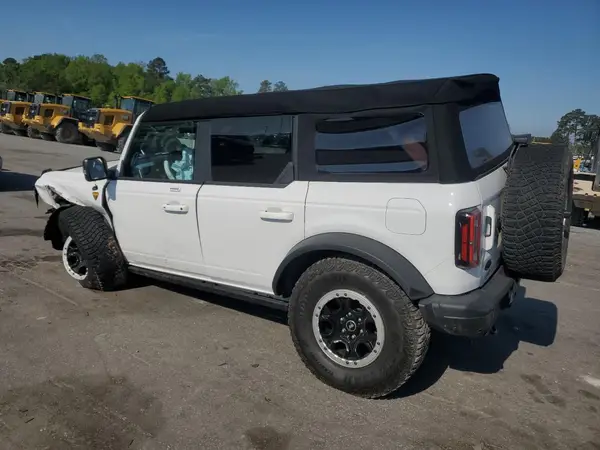 1FMEE5DPXPLB63867 2023 FORD BRONCO - Image 2