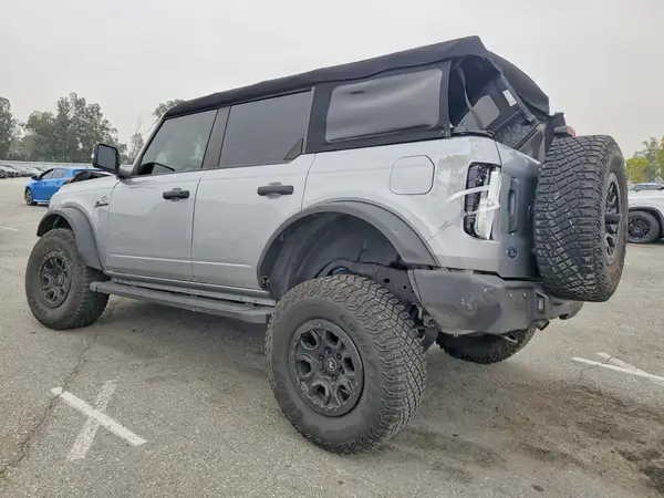 1FMEE5DPXPLB64033 2023 FORD BRONCO - Image 2