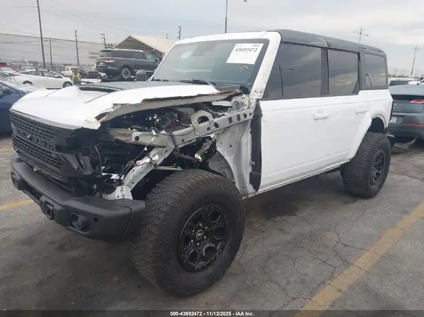 1FMEE5DPXPLB65991 2023 FORD BRONCO - Image 2