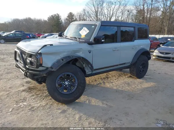1FMEE5EP9MLA43360 2021 FORD BRONCO - Image 2