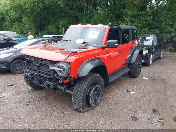 1FMEE5JR2PLB23076 2023 FORD BRONCO - Image 2