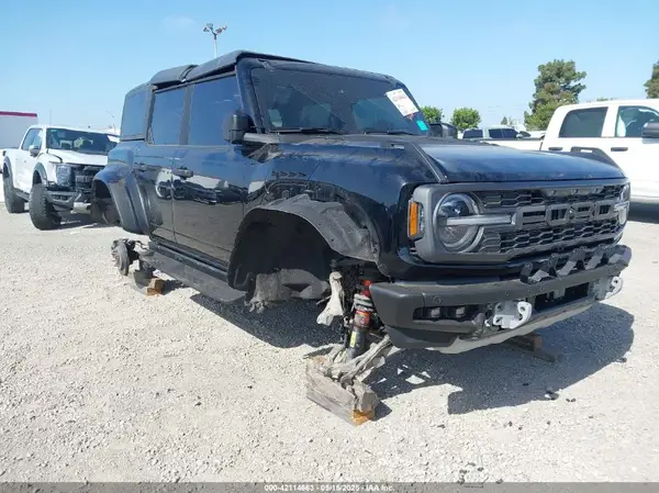 1FMEE5JR4PLB08305 2023 FORD BRONCO - Image 1