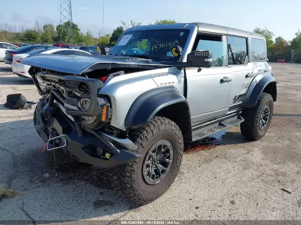 1FMEE5JR5PLB41748 2023 FORD BRONCO - Image 2