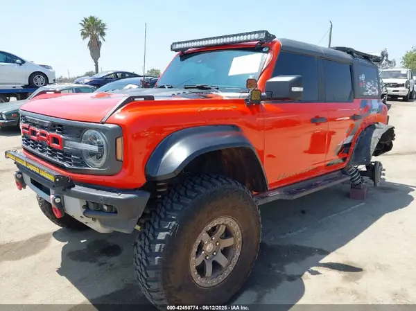 1FMEE5JR9PLB90113 2023 FORD BRONCO - Image 2
