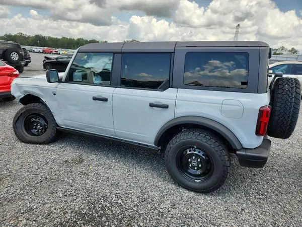 1FMEE7BH0TLA88825 2026 FORD BRONCO - Image 2