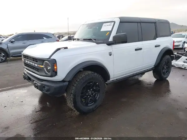 1FMEE7BH4SLB38320 2025 FORD BRONCO - Image 2