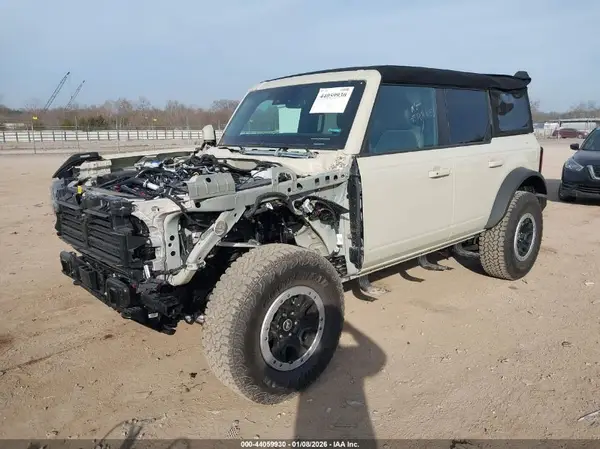 1FMEE8BH3SLB52618 2025 FORD BRONCO - Image 2