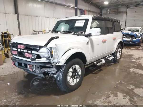 1FMEE8BP2RLA52673 2024 FORD BRONCO - Image 2