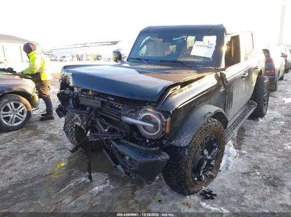 1FMEE8BP3SLB01644 2025 FORD BRONCO - Image 2