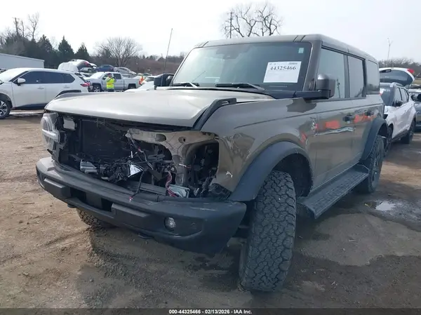 1FMEE8BP9SLB00384 2025 FORD BRONCO - Image 2