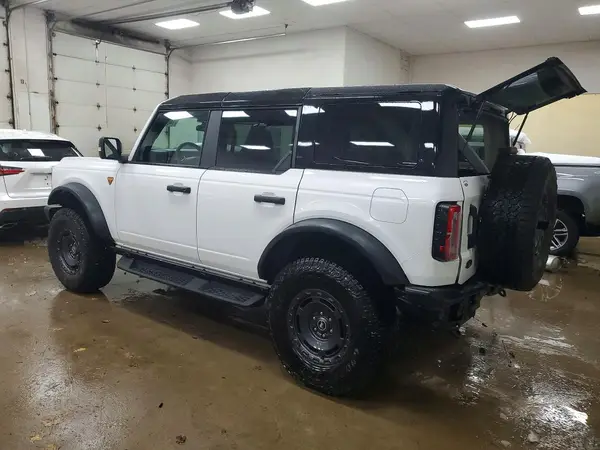1FMEE9BH2SLB68329 2025 FORD BRONCO - Image 2