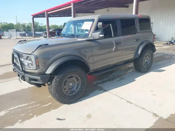 1FMEE9BP0SLB07665 2025 FORD BRONCO - Image 2
