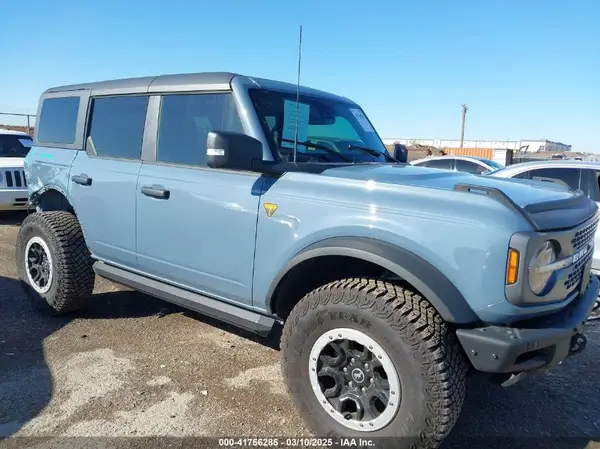1FMEE9BP2RLA26774 2024 FORD BRONCO - Image 1