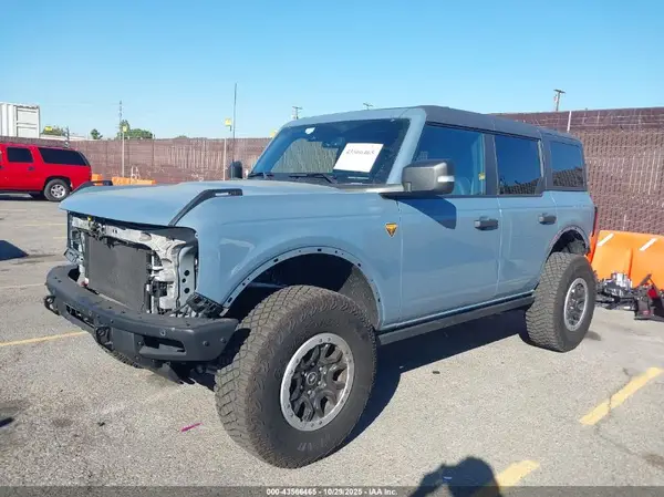 1FMEE9BP2RLA65347 2024 FORD BRONCO - Image 2
