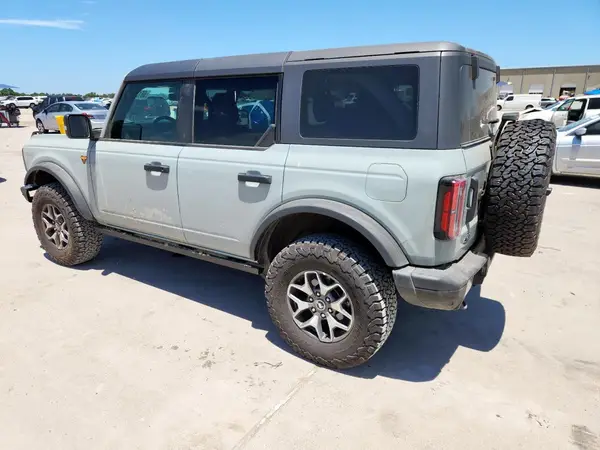 1FMEE9BP5RLA42032 2024 FORD BRONCO - Image 2