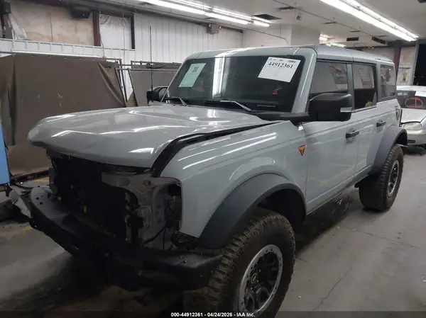 1FMEE9BP5RLA53595 2024 FORD BRONCO - Image 2