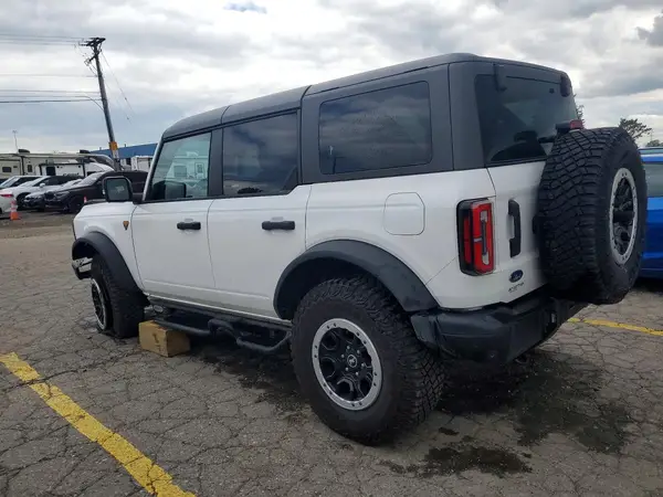 1FMEE9BP5RLA75922 2024 FORD BRONCO - Image 2