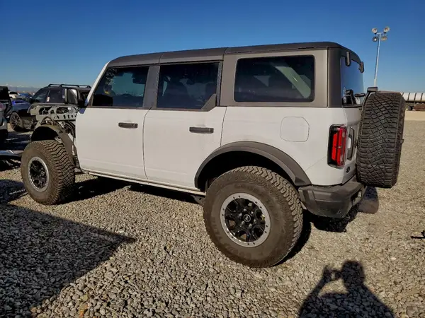 1FMEE9BP5RLB15173 2024 FORD BRONCO - Image 2