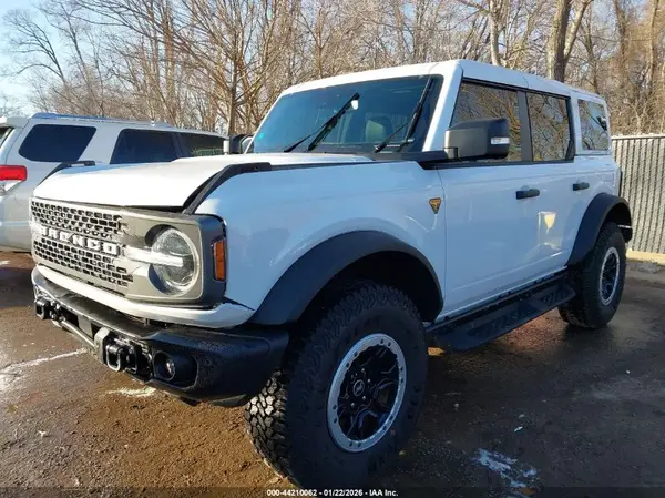 1FMEE9BP5SLB14787 2025 FORD BRONCO - Image 2