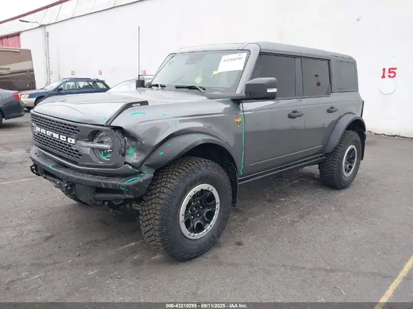 1FMEE9BP8RLA71346 2024 FORD BRONCO - Image 2
