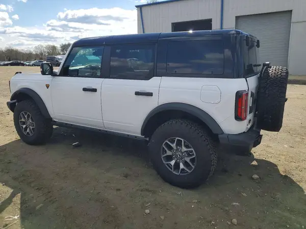 1FMEE9BPXSLB00917 2025 FORD BRONCO - Image 2