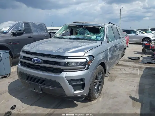 1FMJK1H85REA37961 2024 FORD EXPEDITION - Image 2