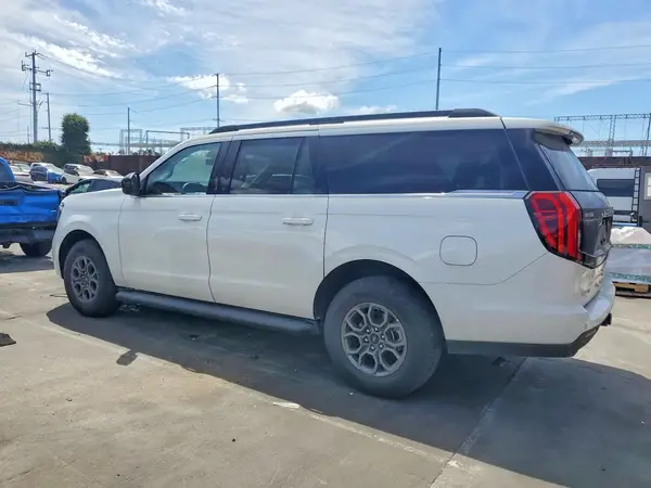 1FMJK1H8XSEA48296 2025 FORD EXPEDITION - Image 2