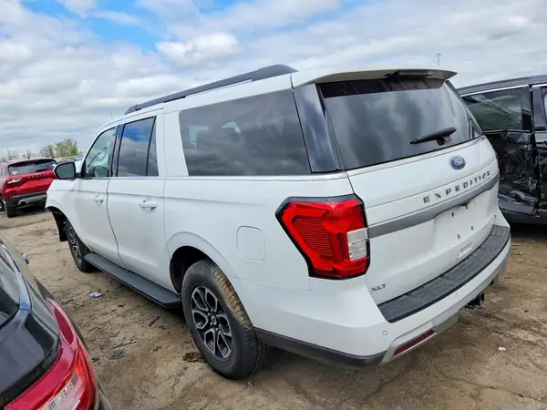 1FMJK1J80REA41068 2024 FORD EXPEDITION - Image 2