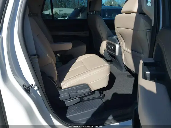 1FMJK1J86REA04929 2024 FORD EXPEDITION - Image 8