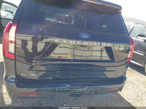 2025 FORD EXPEDITION IAAI lot 44049078 auction photo 6