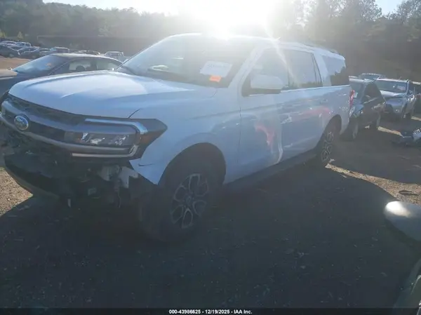 1FMJK1J88REA38886 2024 FORD EXPEDITION - Image 2