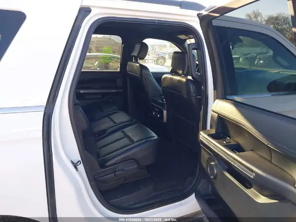 1FMJK1JT7KEA39084 2019 FORD EXPEDITION - Image 8