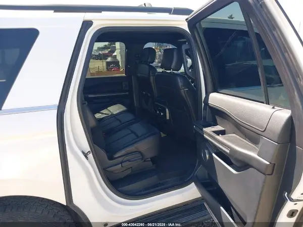 1FMJK1JT8JEA28965 2018 FORD EXPEDITION - Image 8
