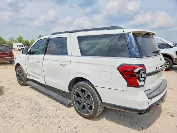 1FMJK1K83REA61104 2024 FORD EXPEDITION - Image 2
