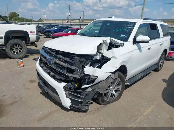 1FMJK1K86PEA15831 2023 FORD EXPEDITION - Image 2
