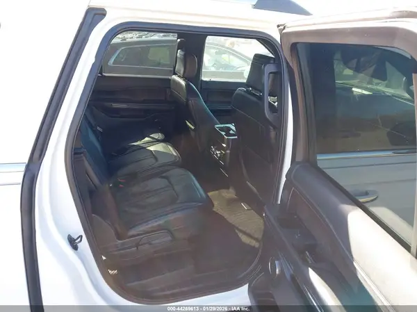 1FMJK1KT4JEA10882 2018 FORD EXPEDITION - Image 8