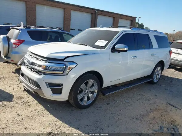 1FMJK1M82PEA29951 2023 FORD EXPEDITION - Image 2