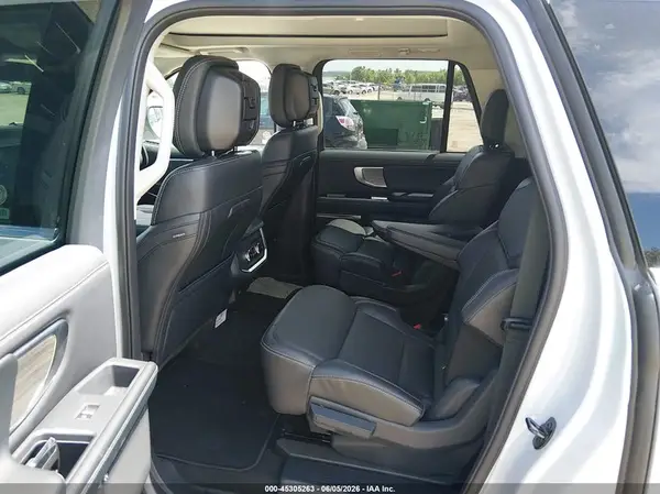 1FMJK1M82TEA25621 2026 FORD EXPEDITION - Image 8