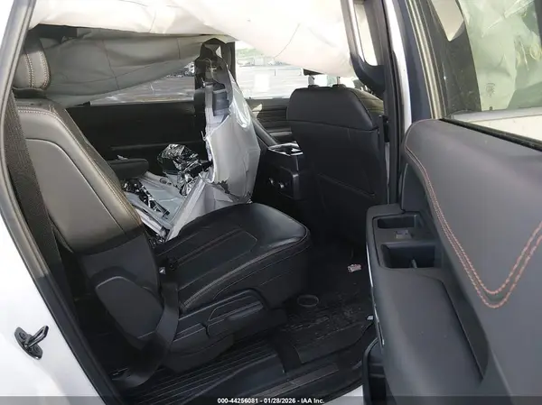 1FMJK1M87REB16635 2024 FORD EXPEDITION - Image 8