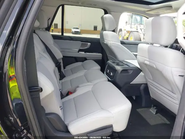 1FMJK1M89SEA17806 2025 FORD EXPEDITION - Image 8