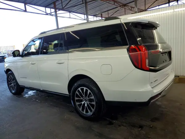 1FMJK1M8XSEA24070 2025 FORD EXPEDITION - Image 2
